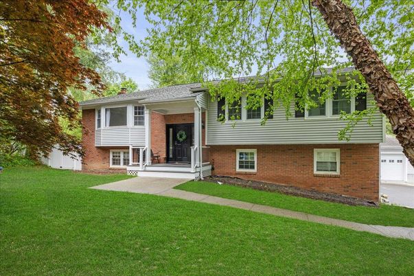 Exterior, Facade, Brick Facade, Raised Ranch