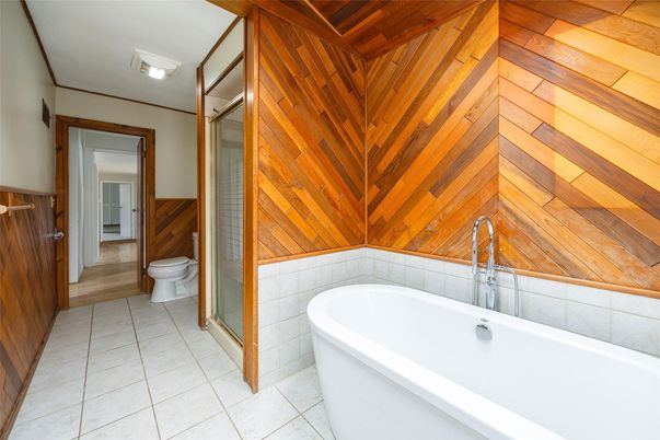 Bathroom, Free Standing Baths, Interior, Wooden Walls
