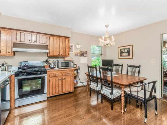 Chandelier, Dining room, Interior, Kitchen, Wood Texture Flooring