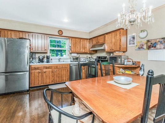 Chandelier, Dining room, Interior, Kitchen, Recessed Lighting, Wood Texture Flooring