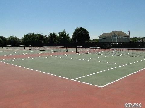 Exterior, Tennis Courts