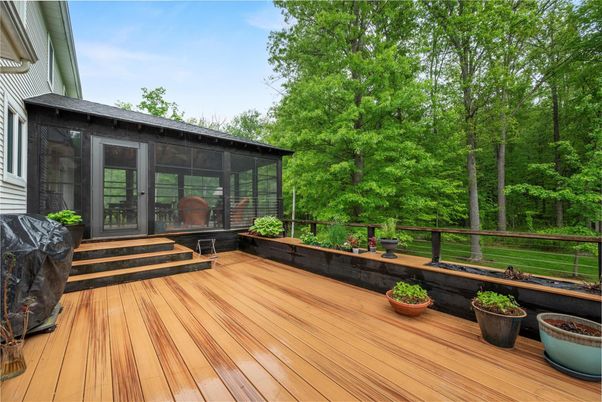 Exterior, Wood Texture Flooring
