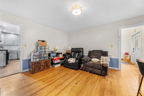 Interior, Kitchen, Living room, Recessed Lighting, Wood Texture Flooring