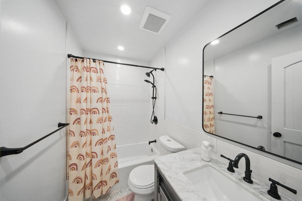 Bathroom, Interior, Recessed Lighting
