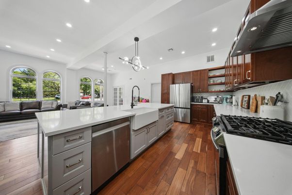 Interior, Kitchen, Living room, Pendant Lights, Recessed Lighting, Stainless Steel Appliances, Wood Texture Flooring