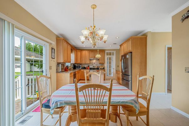 Chandelier, Dining room, Interior, Kitchen, Recessed Lighting