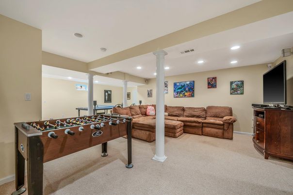 Game Room, Interior, Living room, Recessed Lighting