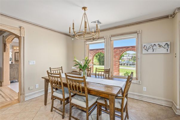 Chandelier, Dining room, Interior
