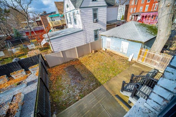 Detached Garage, Exterior