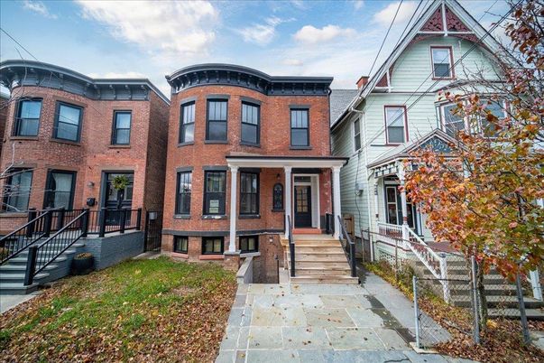 Exterior, Facade, Brick Facade, Rowhouse