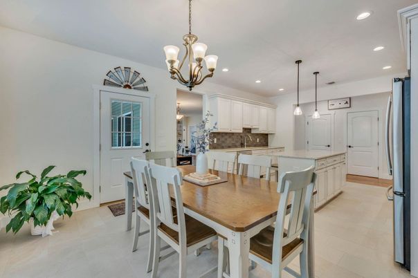 Chandelier, Dining room, Interior, Kitchen, Pendant Lights, Recessed Lighting