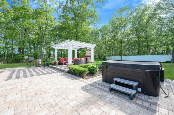 Exterior, Hot Tub