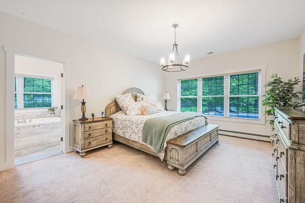 Bedroom, Chandelier, Interior, Pendant Lights