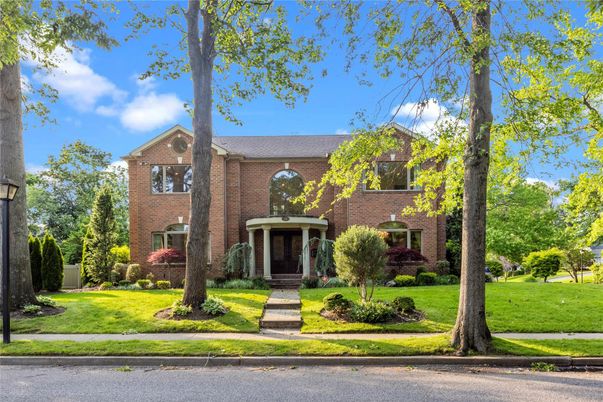 Exterior, Facade, Brick Facade, Brick Traditional