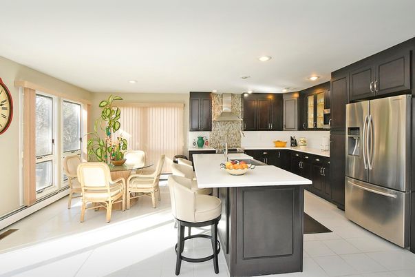 Dining room, Interior, Kitchen, Recessed Lighting