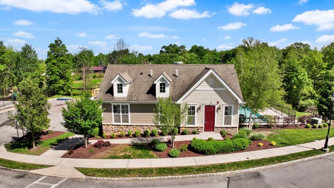 Exterior, Facade, Cape Cod