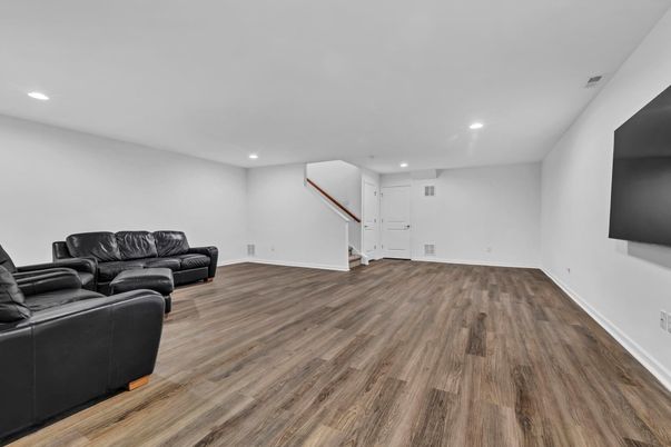 Interior, Living room, Recessed Lighting, Wood Texture Flooring