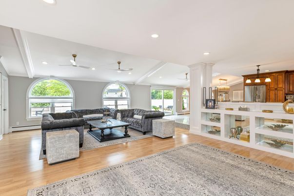 Chandelier, Interior, Living room, Pendant Lights, Recessed Lighting, Wood Texture Flooring