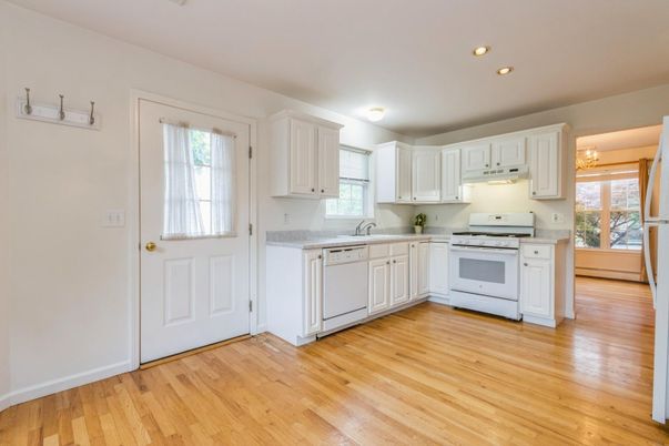 Interior, Kitchen, Recessed Lighting, Wood Texture Flooring
