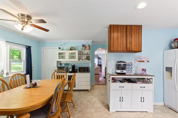 Dining room, Interior, Kitchen, Recessed Lighting, Wood Texture Flooring