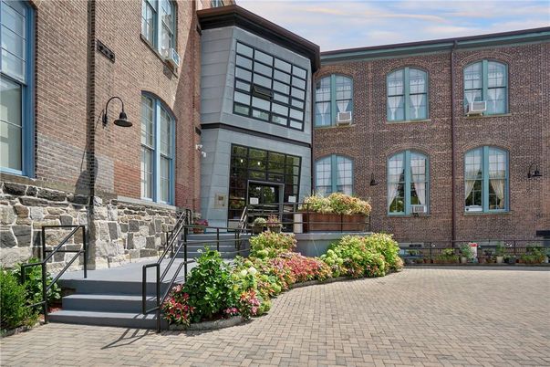 Exterior, Facade, Brick Facade, Rowhouse