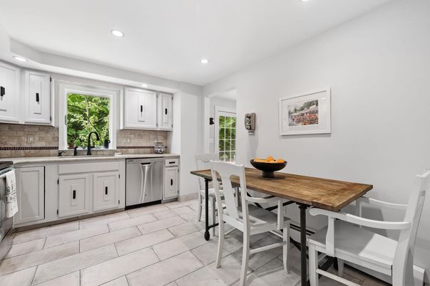 Dining room, Interior, Kitchen, Recessed Lighting, Stainless Steel Appliances