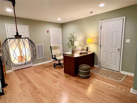 Home Office, Interior, Recessed Lighting, Wood Texture Flooring