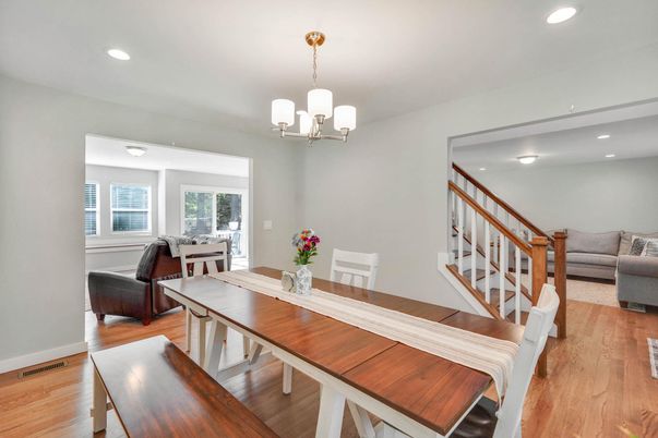 Chandelier, Dining room, Interior, Living room, Recessed Lighting, Wood Texture Flooring