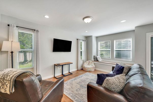 Interior, Living room, Recessed Lighting, Wood Texture Flooring