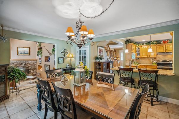 Chandelier, Dining room, Interior, Kitchen, Pendant Lights, Recessed Lighting
