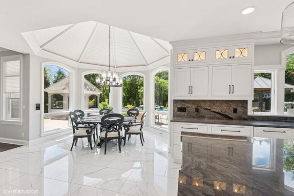 Chandelier, Dining room, Interior, Marble, Recessed Lighting