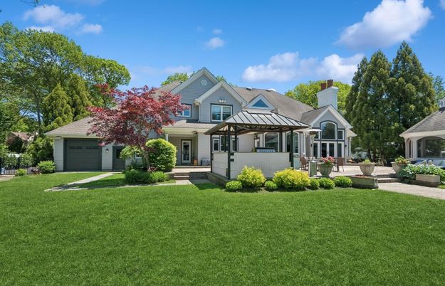Attached, Backyard, Exterior, Facade, Farmhouse