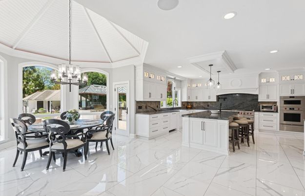 Chandelier, Dining room, Interior, Kitchen, Marble, Pendant Lights, Recessed Lighting, Stainless Steel Appliances