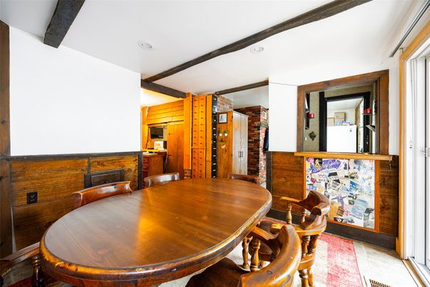 Dining room, Interior, Recessed Lighting