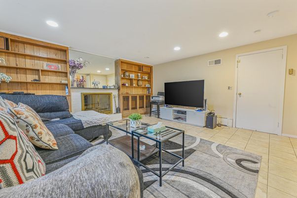 Fireplace, Interior, Living room, Recessed Lighting