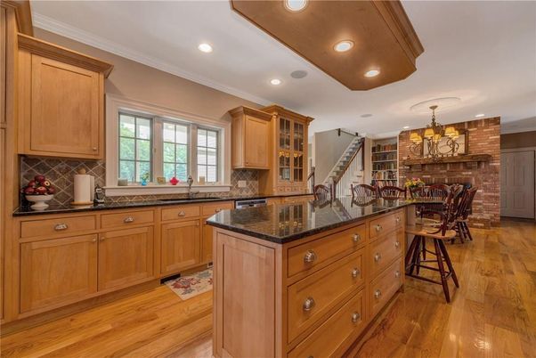 Chandelier, Dining room, Interior, Kitchen, Recessed Lighting, Stone Walls, Wood Texture Flooring