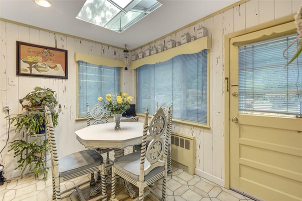 Dining room, Interior, Recessed Lighting