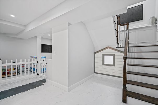 Interior, Marble, Recessed Lighting