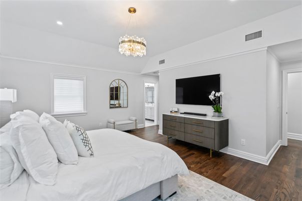 Bedroom, Chandelier, Interior, Pendant Lights, Recessed Lighting, Wood Texture Flooring