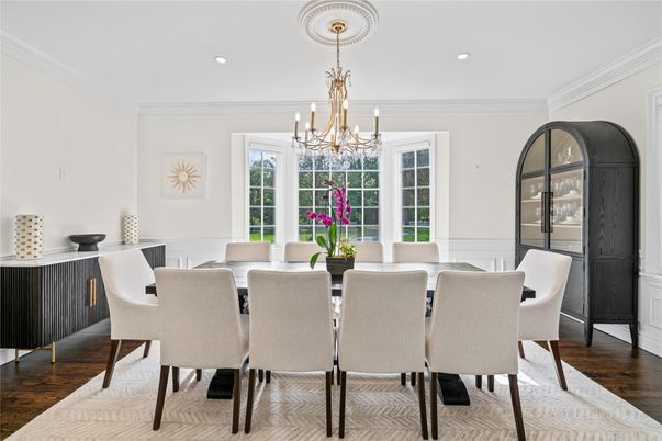 Chandelier, Dining room, Interior, Recessed Lighting, Wood Texture Flooring