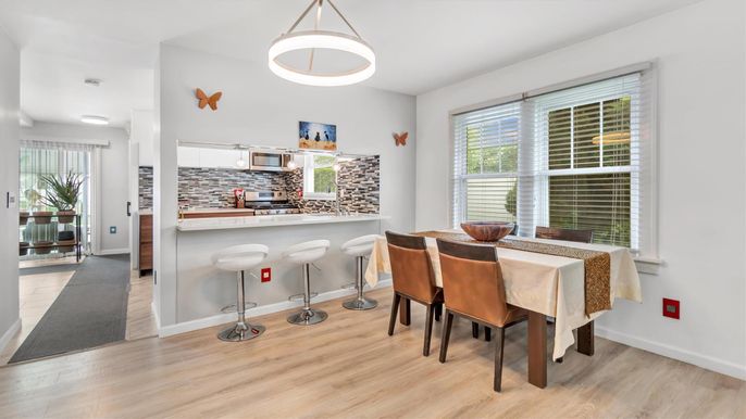 Dining room, Interior, Kitchen, Pendant Lights, Wood Texture Flooring