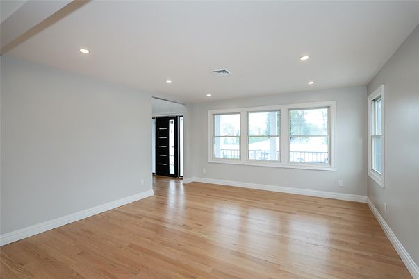 Empty room, Interior, Recessed Lighting, Wood Texture Flooring