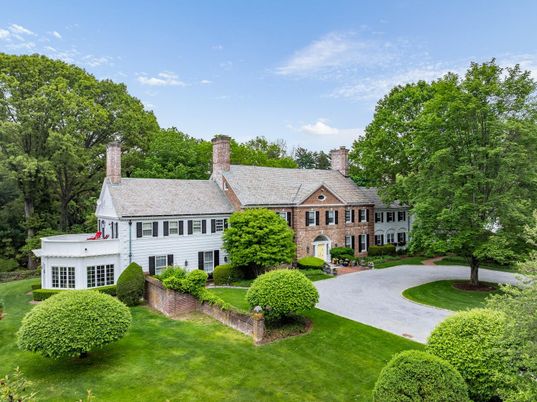 Backyard, Exterior, Facade, Brick Facade, French Provincial