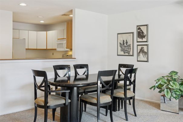 Dining room, Interior, Kitchen, Recessed Lighting