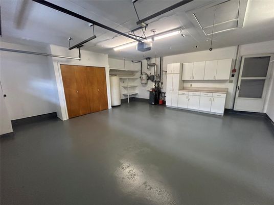 Fitness Equipment, Garage, Interior