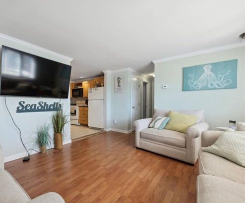 Interior, Kitchen, Living room, Recessed Lighting, Wood Texture Flooring