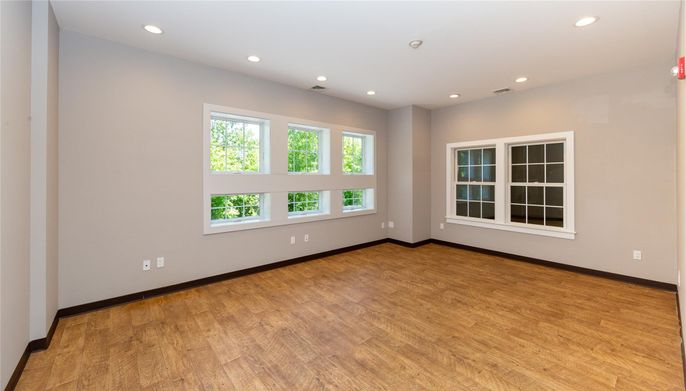 Empty room, Interior, Recessed Lighting, Wood Texture Flooring