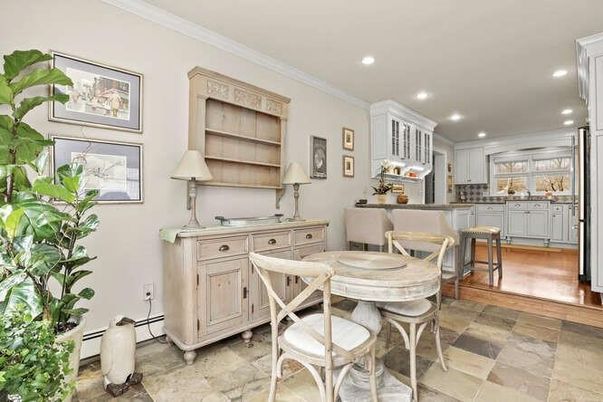Dining room, Interior, Recessed Lighting