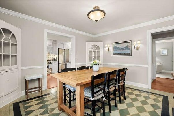 Dining room, Interior, Kitchen, Stainless Steel Appliances, Wood Texture Flooring