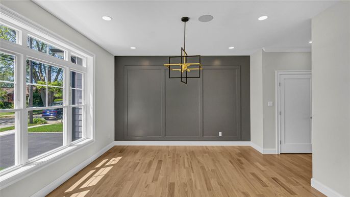 Interior, Pendant Lights, Recessed Lighting, Wood Texture Flooring